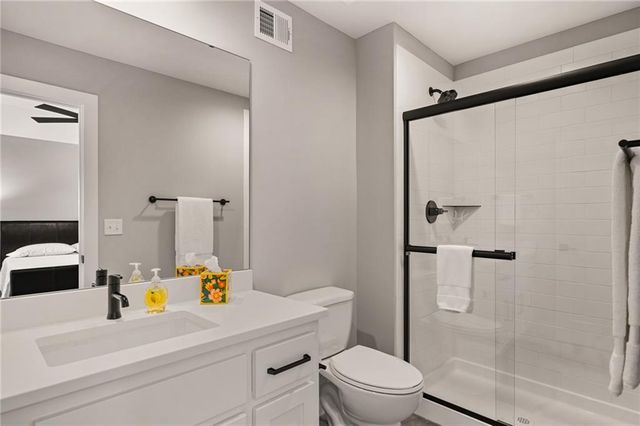 12402 W 170th Terrace, Overland Park, KS 66221