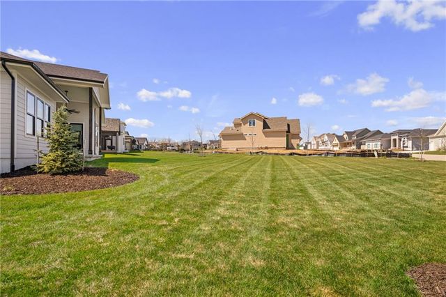 12402 W 170th Terrace, Overland Park, KS 66221