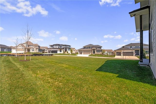 12402 W 170th Terrace, Overland Park, KS 66221