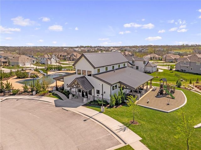 12402 W 170th Terrace, Overland Park, KS 66221