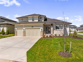 12402 W 170th Terrace, Overland Park, KS 66221