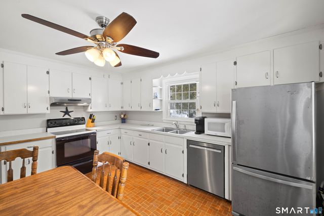 1020 Old Clinton Road, Westbrook, CT 06498