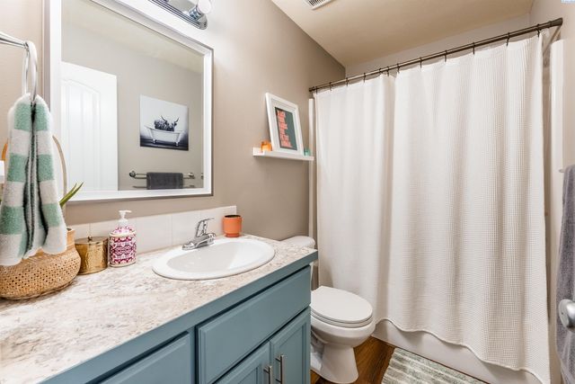 428 Fortaleza Ln, Pasco, WA 99301