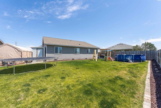 428 Fortaleza Ln, Pasco, WA 99301