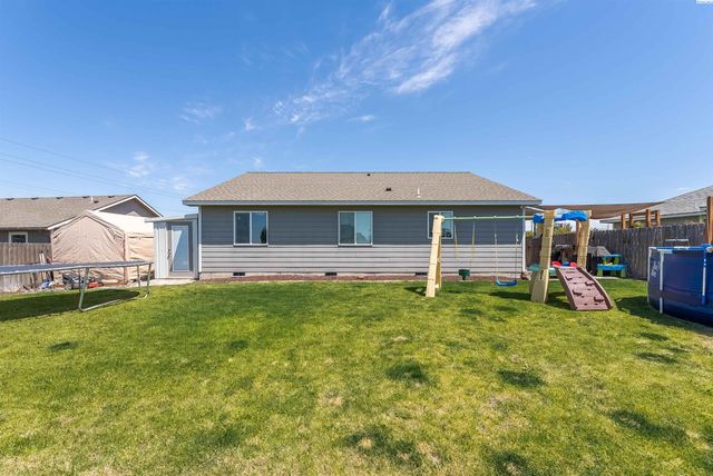 428 Fortaleza Ln, Pasco, WA 99301