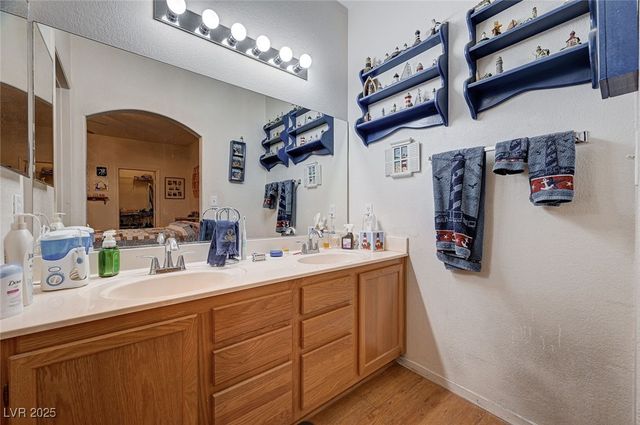 6705 Squaw Mountain Drive 102, Las Vegas, NV 89130