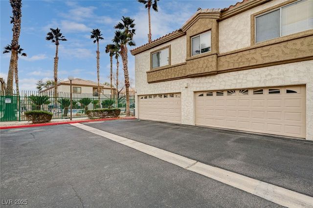 6705 Squaw Mountain Drive 102, Las Vegas, NV 89130