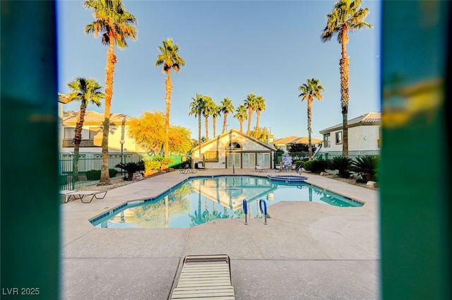 6705 Squaw Mountain Drive 102, Las Vegas, NV 89130