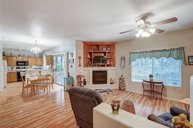 6705 Squaw Mountain Drive 102, Las Vegas, NV 89130