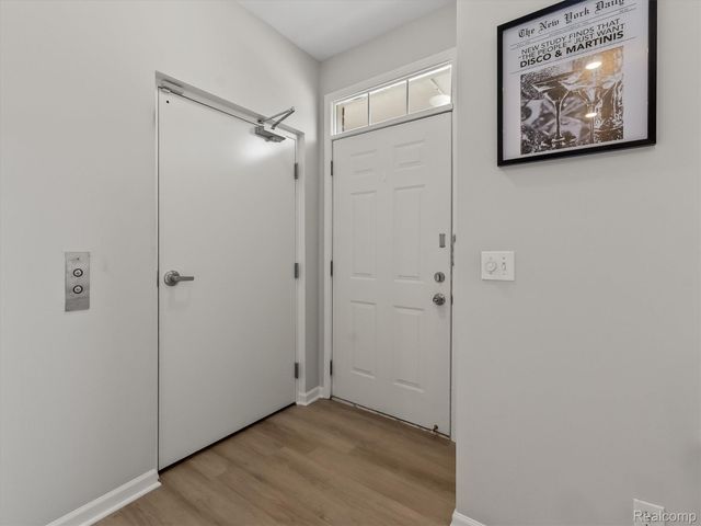 1417 Raliegh Place, Troy, MI 48084