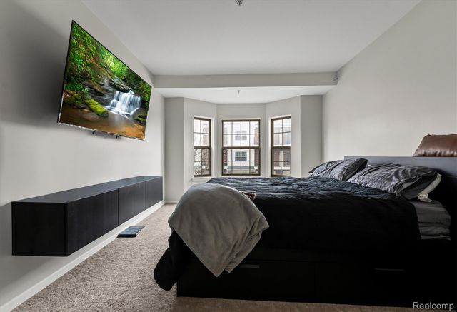 1417 Raliegh Place, Troy, MI 48084