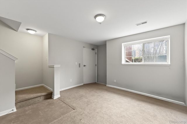 1417 Raliegh Place, Troy, MI 48084