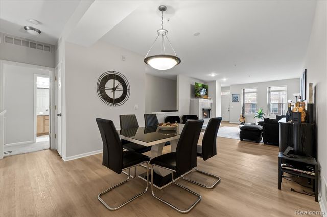 1417 Raliegh Place, Troy, MI 48084