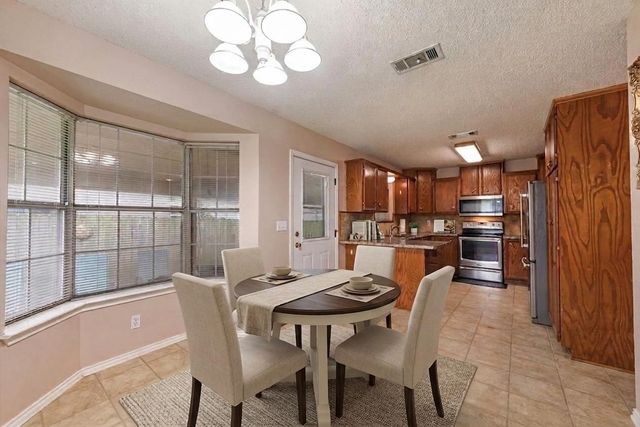 314 Fairfield Street, Gainesville, TX 76240