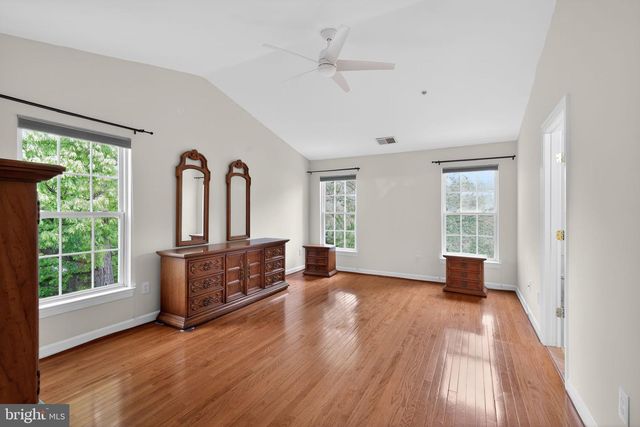 2015 WHEATON HAVEN CT W, Silver Spring, MD 20902