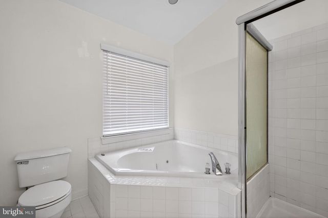 2015 WHEATON HAVEN CT W, Silver Spring, MD 20902