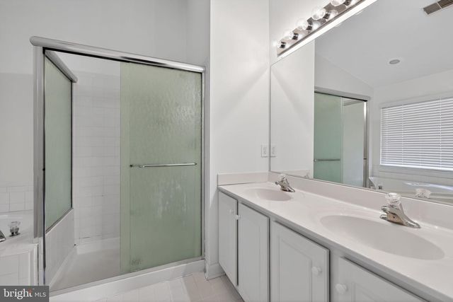 2015 WHEATON HAVEN CT W, Silver Spring, MD 20902