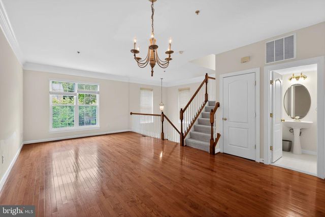 2015 WHEATON HAVEN CT W, Silver Spring, MD 20902