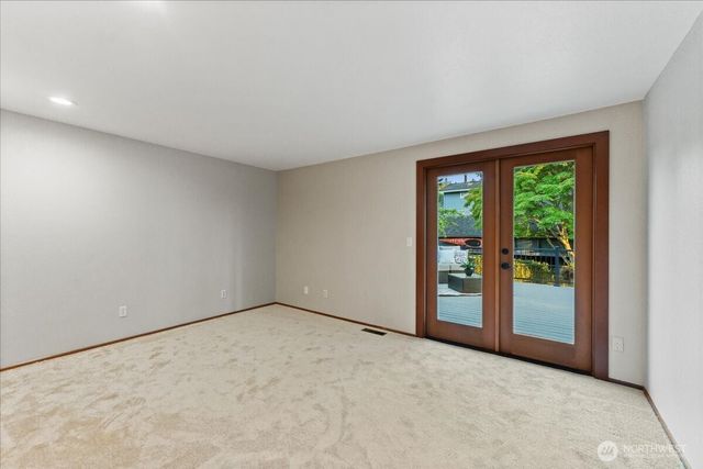 807 7th Avenue N, Edmonds, WA 98020