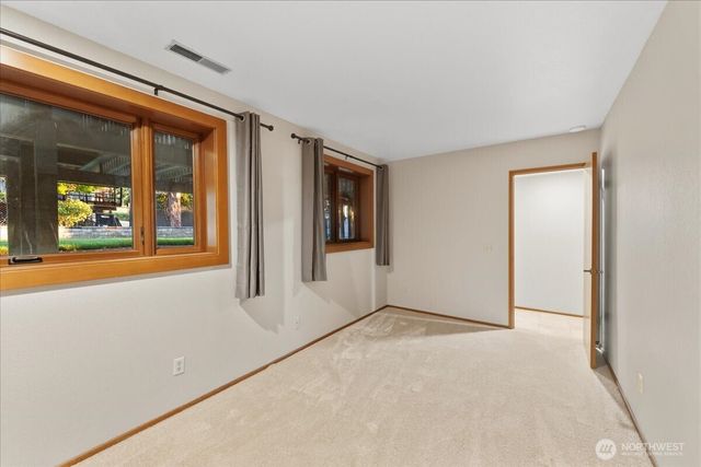 807 7th Avenue N, Edmonds, WA 98020