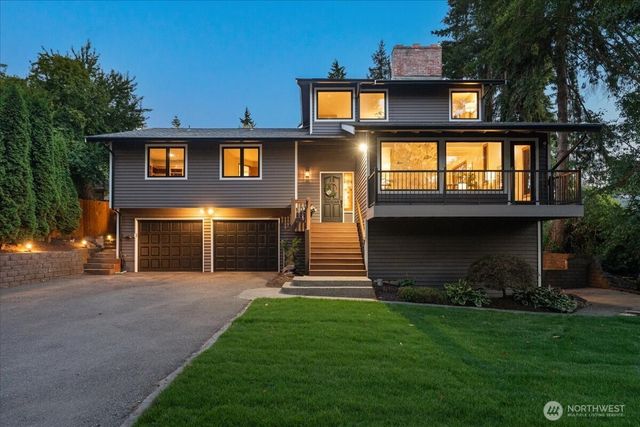 807 7th Avenue N, Edmonds, WA 98020