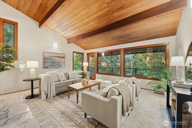 807 7th Avenue N, Edmonds, WA 98020
