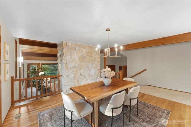 807 7th Avenue N, Edmonds, WA 98020