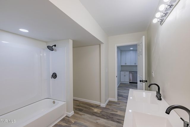 1310 Saint Louis St Street, Johnson City, TN 37601