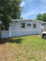 1721 NW 152nd St, Miami Gardens, FL 33054