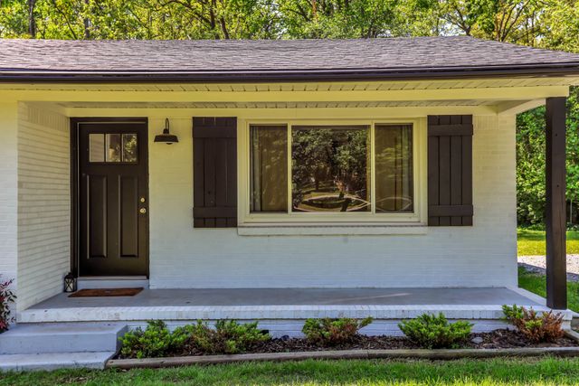 227 Staggs Dr, Portland, TN 37148