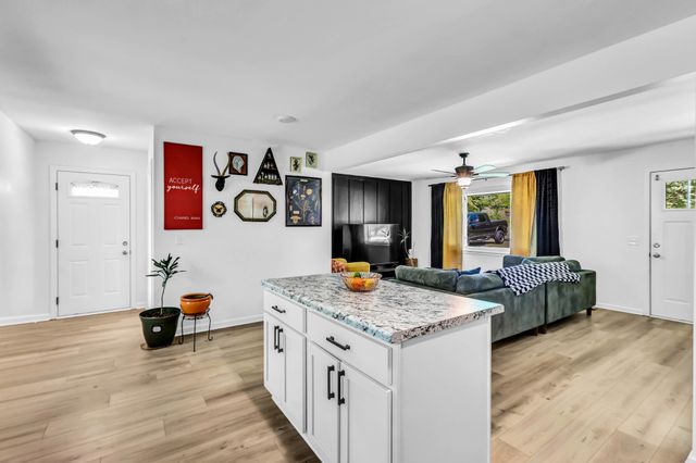 227 Staggs Dr, Portland, TN 37148