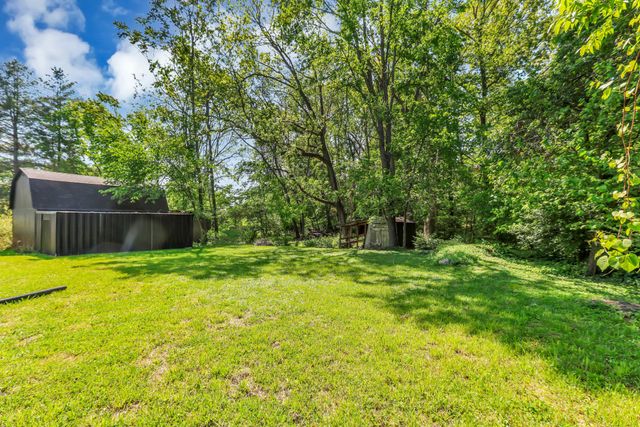 227 Staggs Dr, Portland, TN 37148