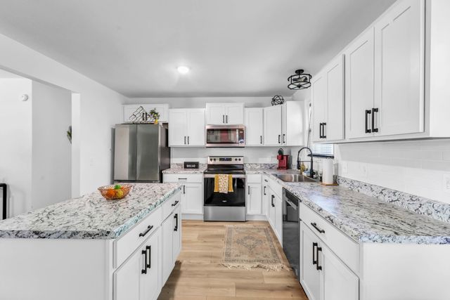 227 Staggs Dr, Portland, TN 37148