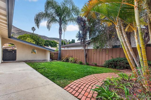 7360 Melotte St., San Diego, CA 92119