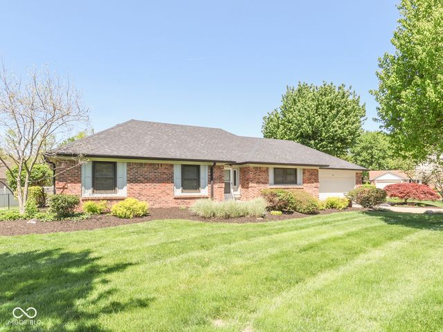 360 Pleasantview Boulevard, Greenwood, IN 46142