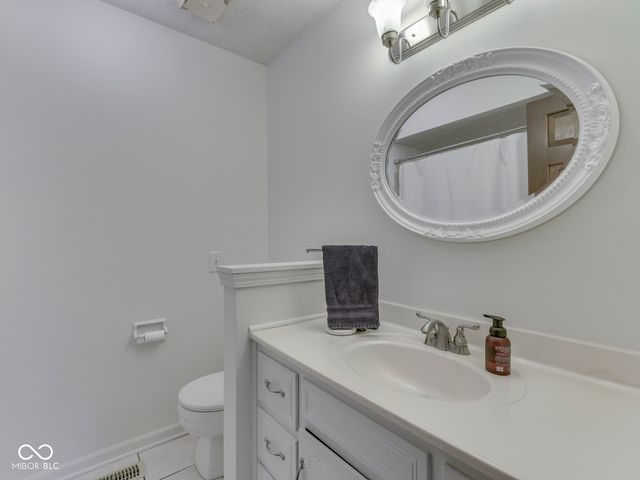 360 Pleasantview Boulevard, Greenwood, IN 46142