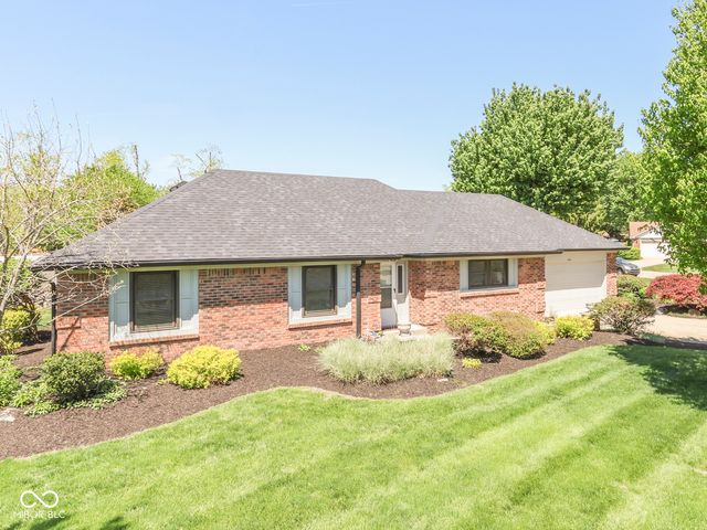 360 Pleasantview Boulevard, Greenwood, IN 46142
