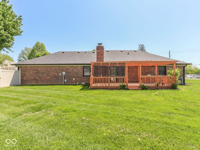 360 Pleasantview Boulevard, Greenwood, IN 46142
