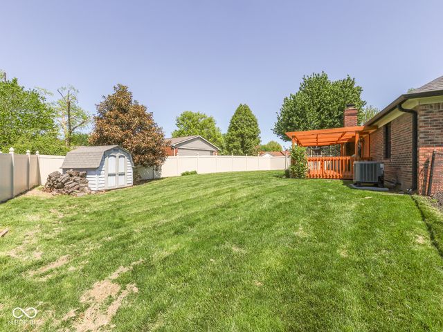 360 Pleasantview Boulevard, Greenwood, IN 46142
