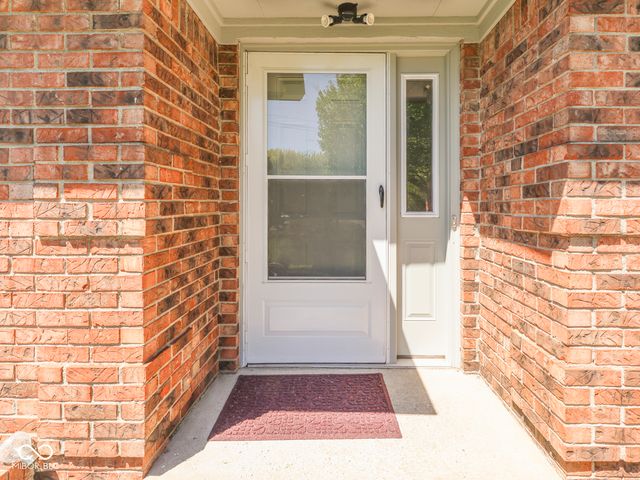 360 Pleasantview Boulevard, Greenwood, IN 46142