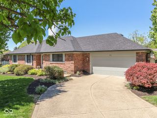 360 Pleasantview Boulevard, Greenwood, IN 46142