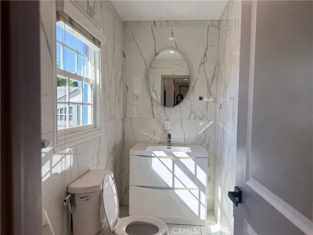 6910 Laramie, Winnetka, CA 91306