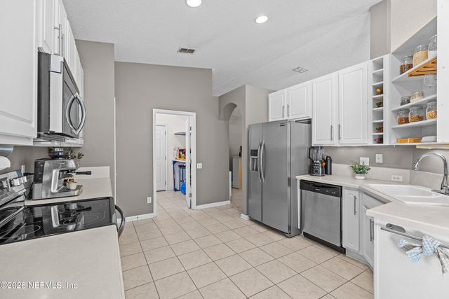 8660 NATHANS COVE Court, Jacksonville, FL 32256