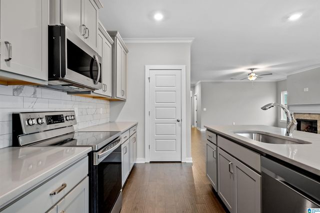 400 GATESHEAD DRIVE, Sterrett, AL 35147