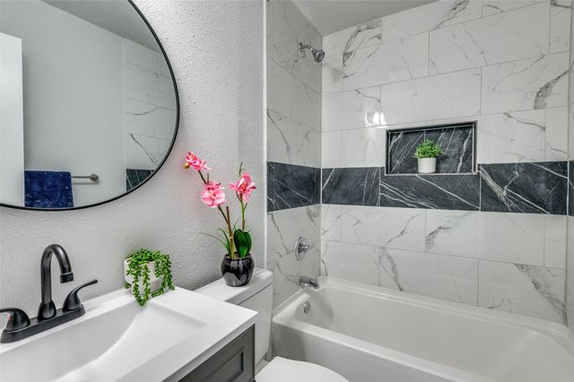 2314 Gilbert Circle, Arlington, TX 76010