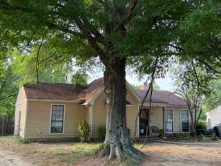 2612 DROMEDARY DR, Memphis, TN 38133