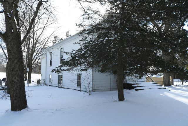 27877 County Road 375, Paw Paw, MI 49079