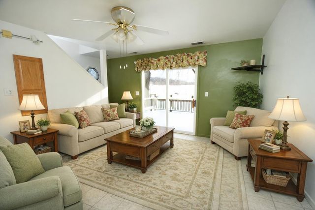 27877 County Road 375, Paw Paw, MI 49079