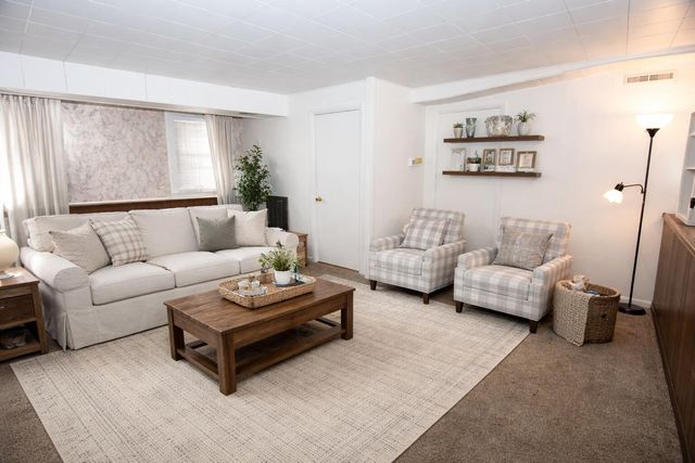 27877 County Road 375, Paw Paw, MI 49079