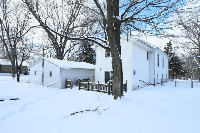 27877 County Road 375, Paw Paw, MI 49079